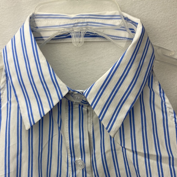Milk & Honey halter top blue and white striped NWT size XS lightweight & cool - Picture 4 of 10